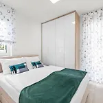 Apartman 4 Bedroom Amazing In Srima