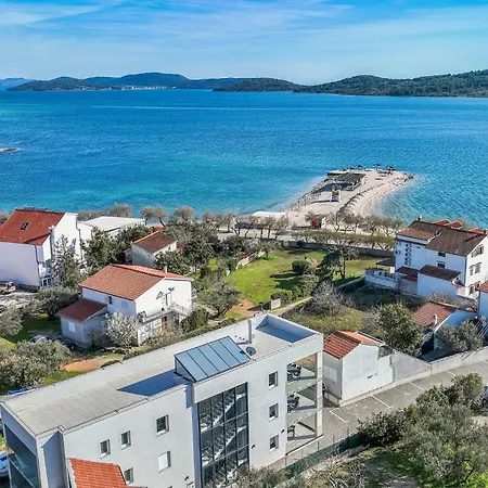 4 Bedroom Amazing In Апартаменты