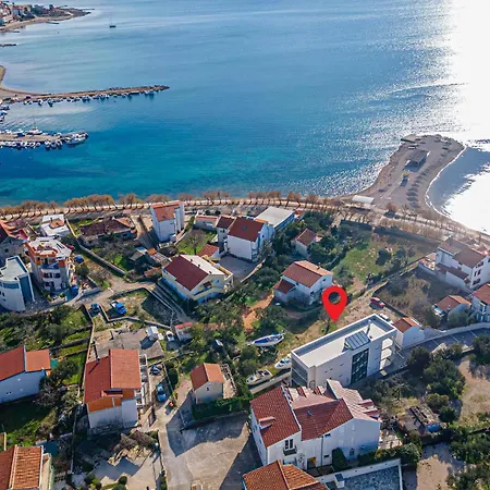 4 Bedroom Amazing In Срима