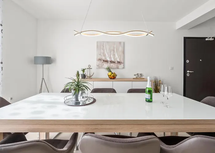 4 Bedroom Amazing In * 斯里马